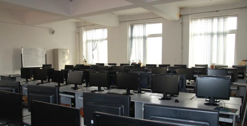 计算机教室 